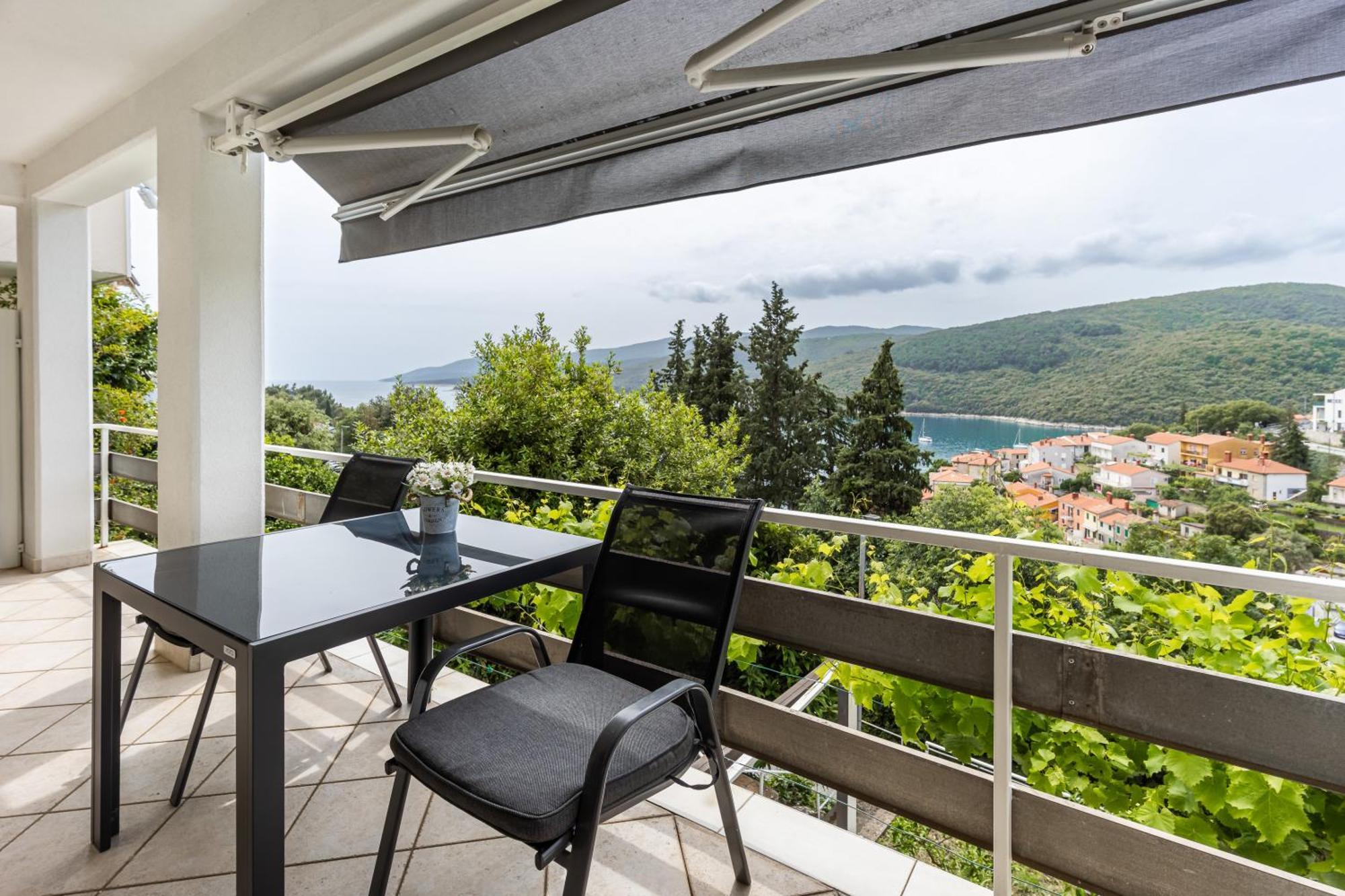 Apartments Sea View Rabac Exterior foto